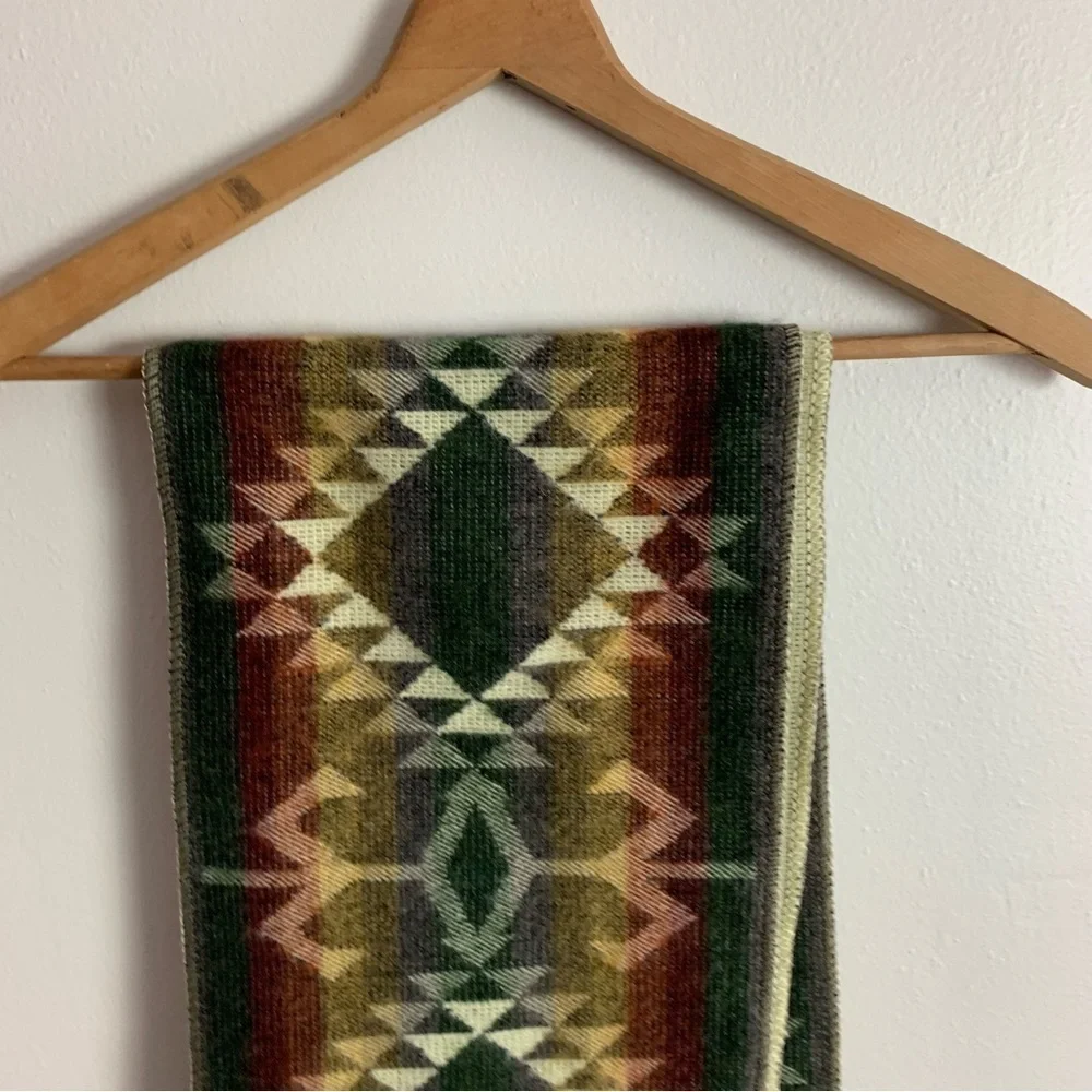Green, Dark Red & Cream Aztec Western Print Fringe Scarf